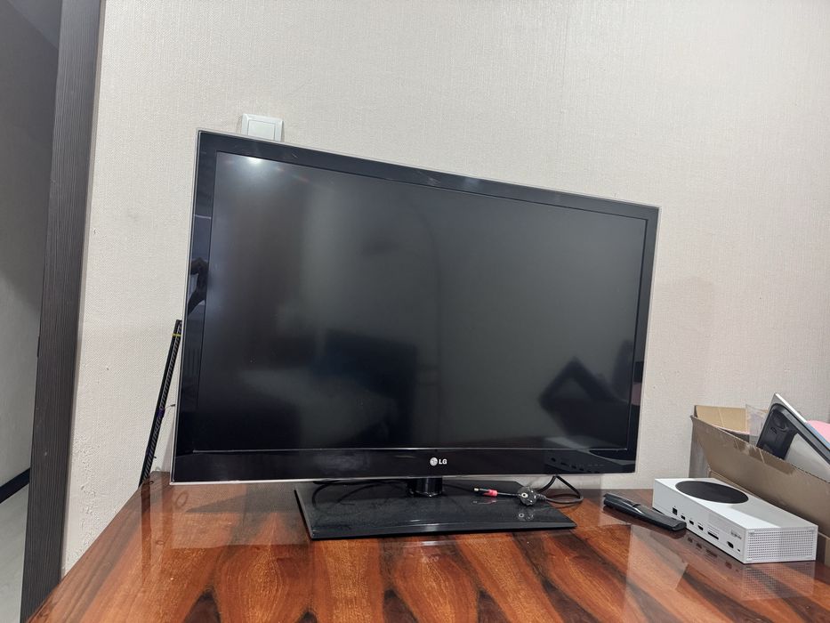 Срочно Продам Телевизор LG