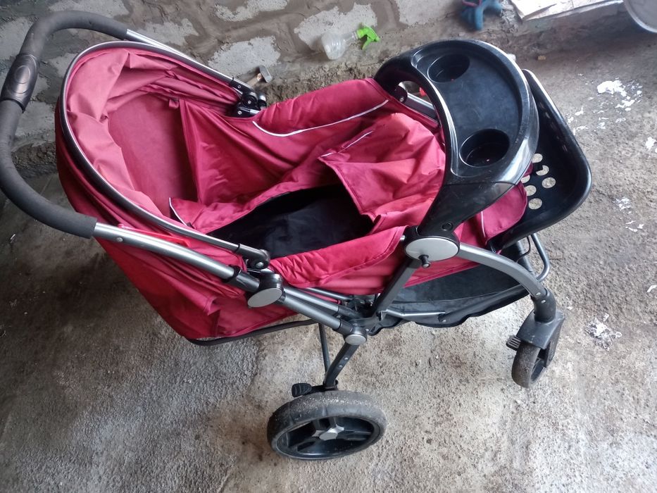 Детская коляска удобная !