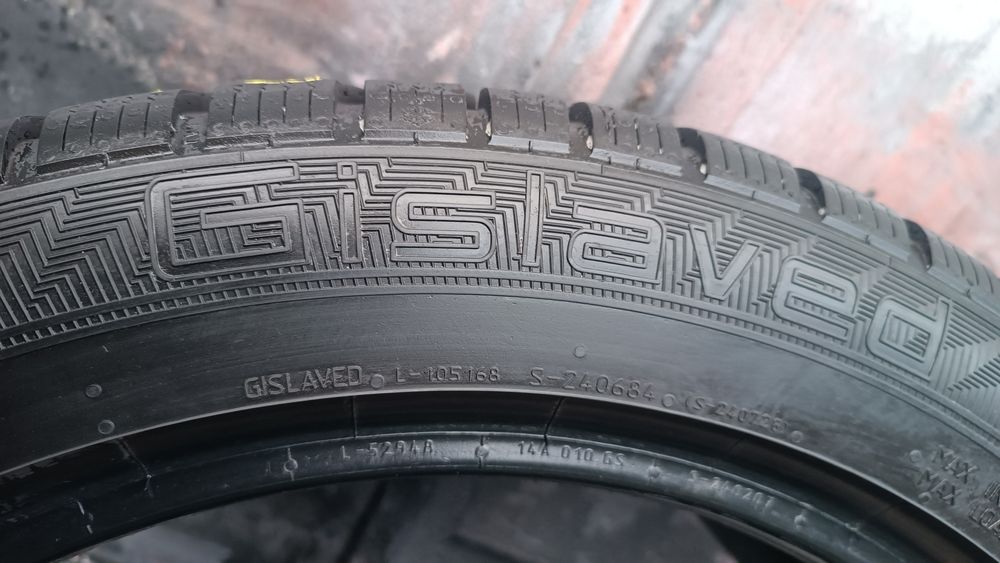 245/45/18 Gislaved Дот 3523