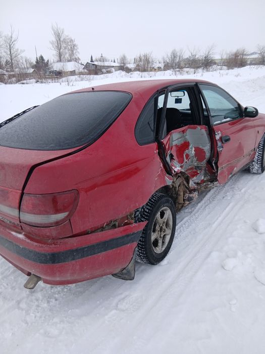 Тойота Карина Е 1995г.в