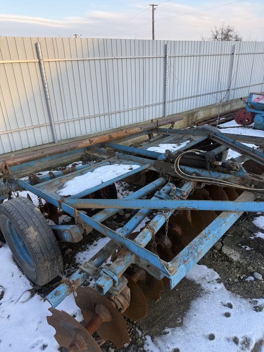 Vand sau schimb utilaje agricole!