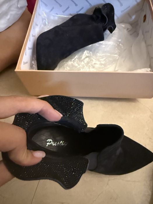 Замшевые ботильоны