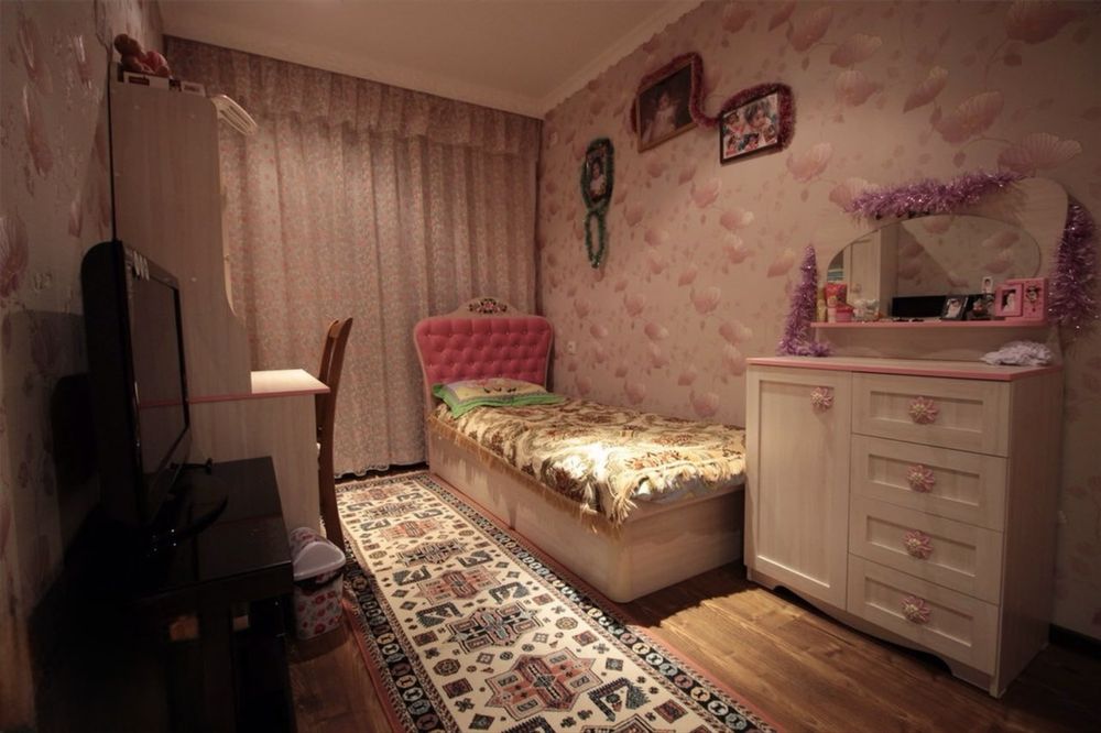 Срочно продаётся 77 серия 3х комнатни квартиры