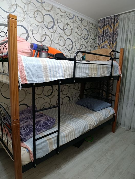 Двухъярусная кровать