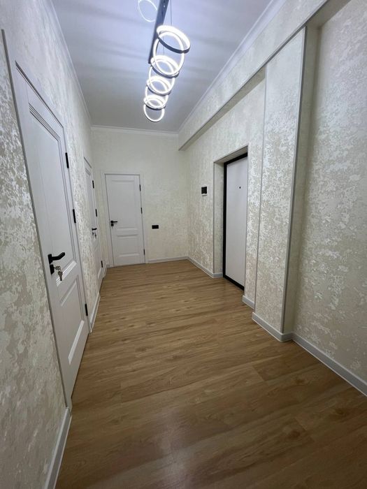 Янги гиштли домдан квартира сотилади