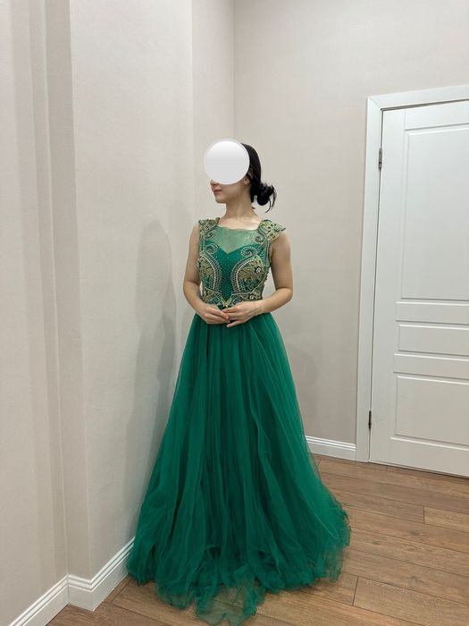 Вечерное Зеленое платье