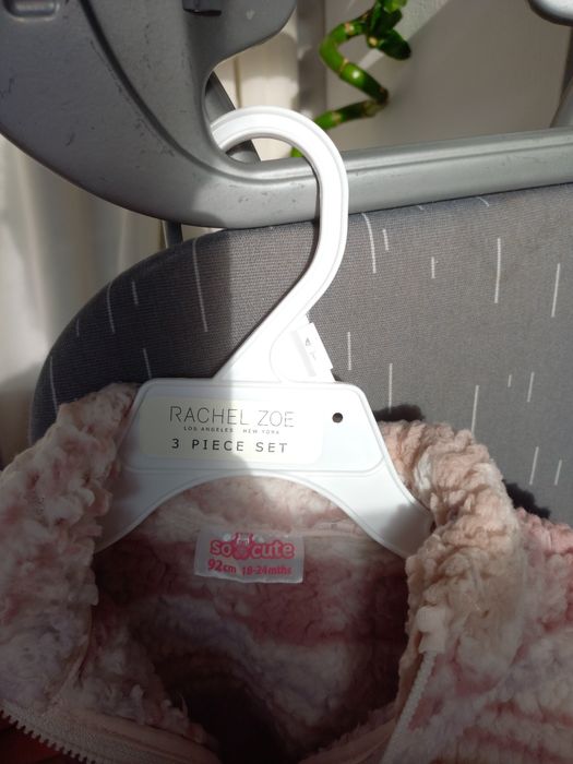 2× hanorac fleece , marimea 92.