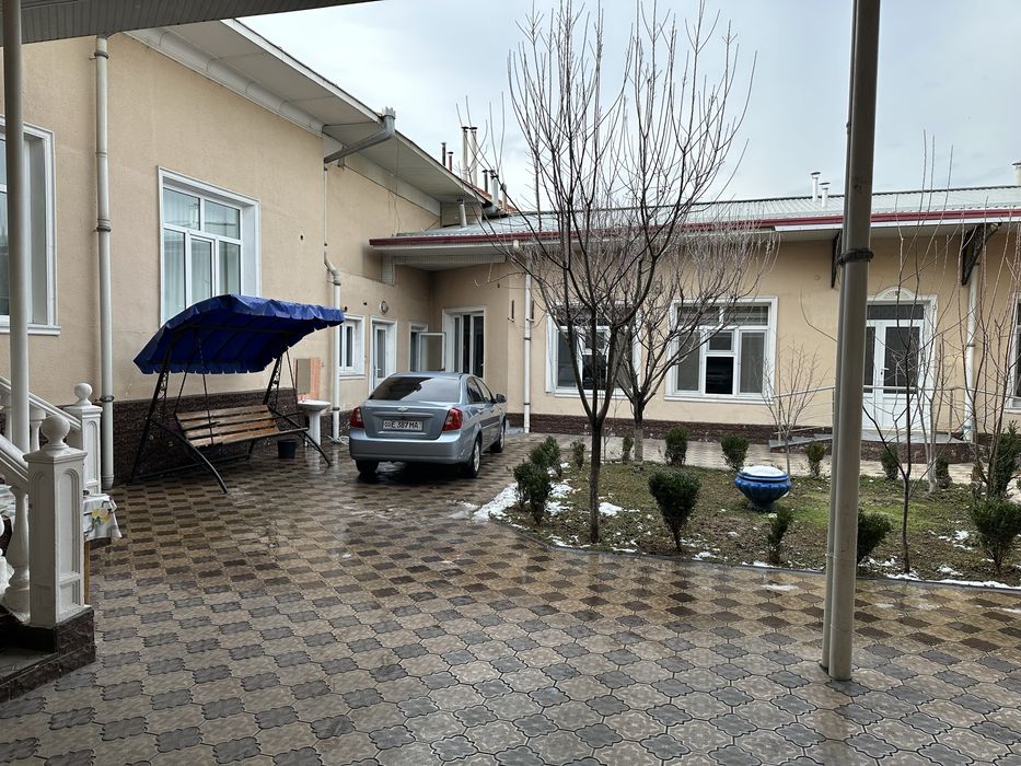 O’rikzor mahallada 6sotixli uchaska, uy srochna sotiladi.