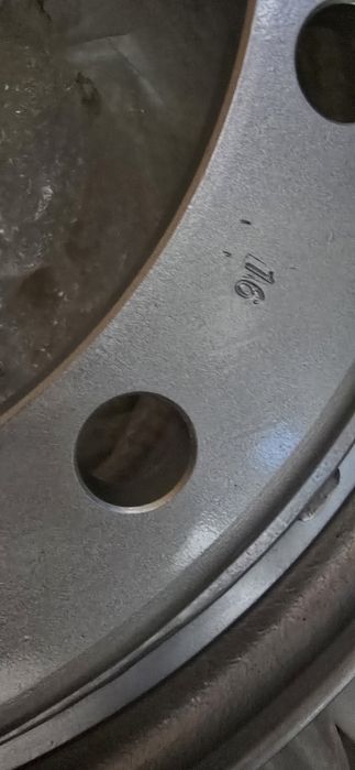 Продам диски  ширина 7.5-8.25-9