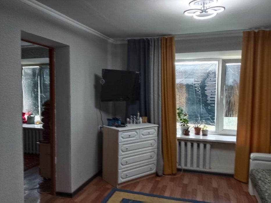 Продам 2 комн общежитие