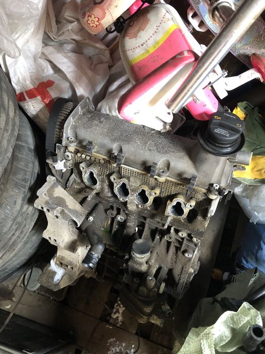 Двигатель гольф 4 1.6 akl