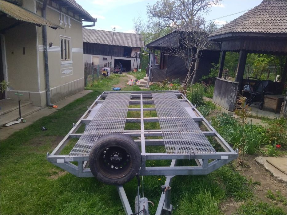 Platformă universală