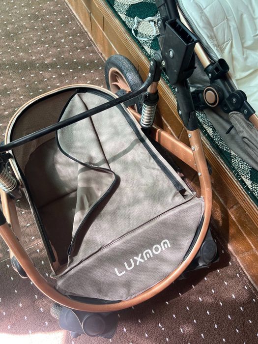 Luxmom срочна каляска сотилади