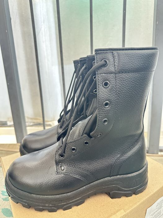 Берцы зимние 40 размер…..