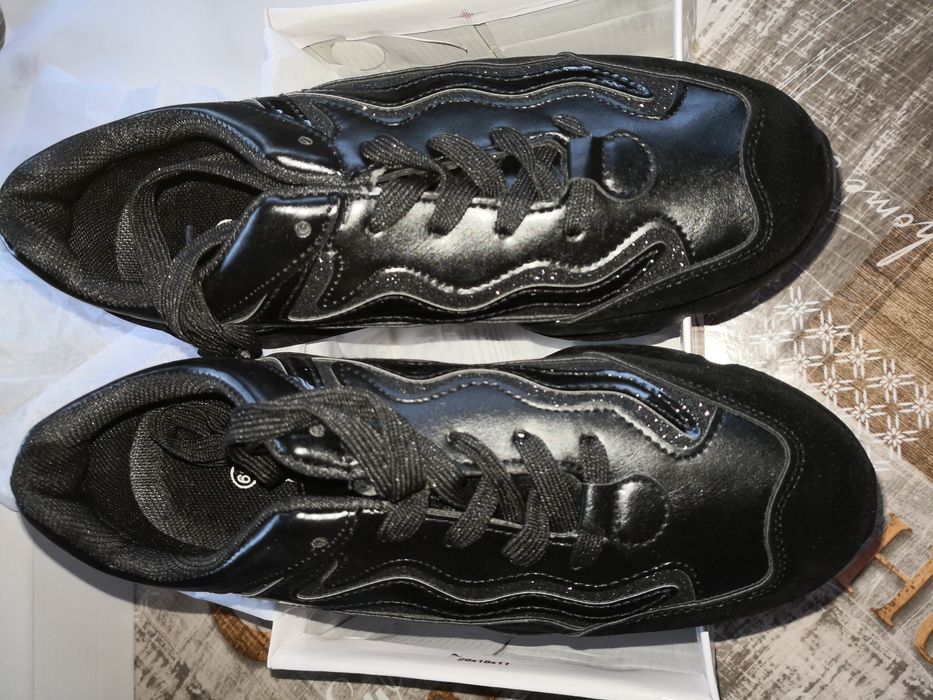 Дамски маратонки- 38 номер. Нови