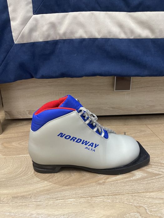 Nordway лыжные ботинки
