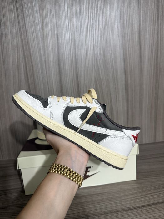 Jordan 1 Low Travis Scott Reverse Mocha 42