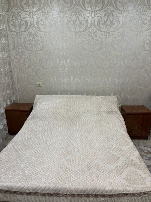 Продам кровать шкаф тумбочку