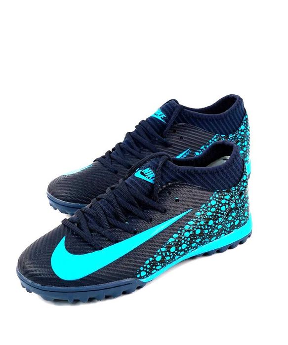 Sarakanoshka Nike New