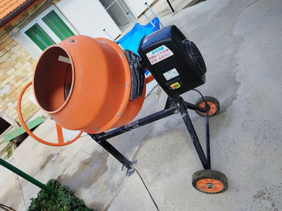 Бетонобъркачка 230л. 1200w