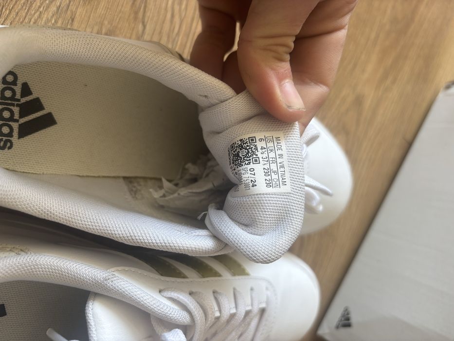 Маратонки  adidas