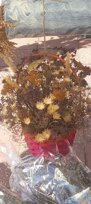 Букети бутикови от сухи цветя