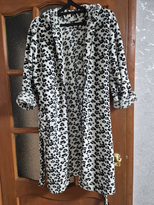 Продам женские халаты