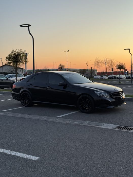 Mercedes-Benz E Class W212