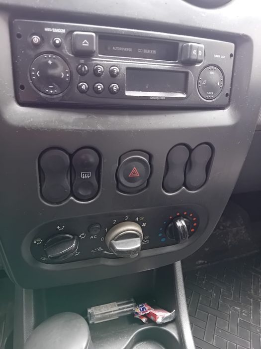 Dacia Logan 1.4 benzina și gpl