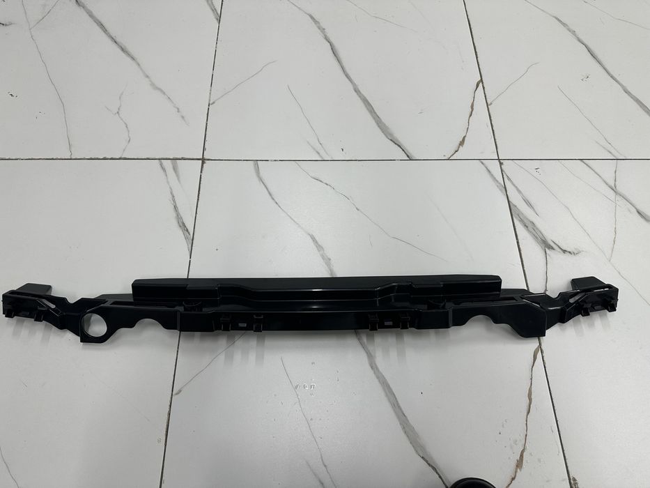 Geely Coolray грязезащитная панель переднего бампера