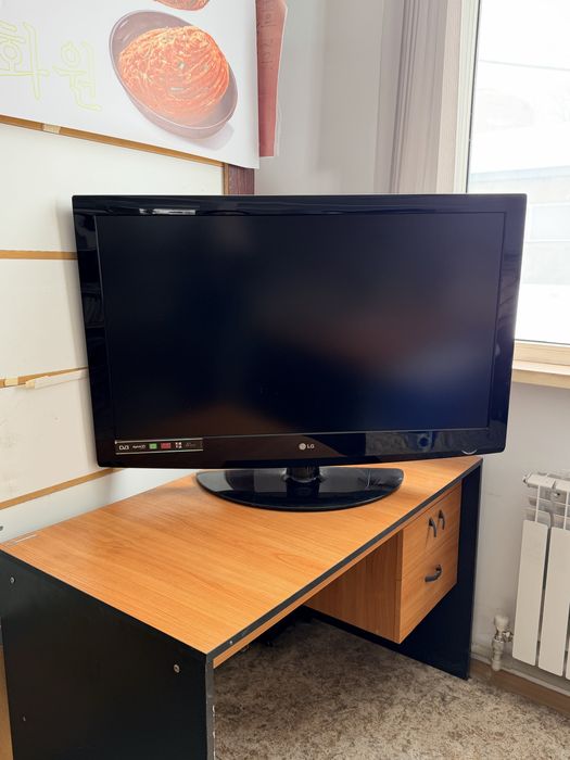 Телевизор старое LG (большое)