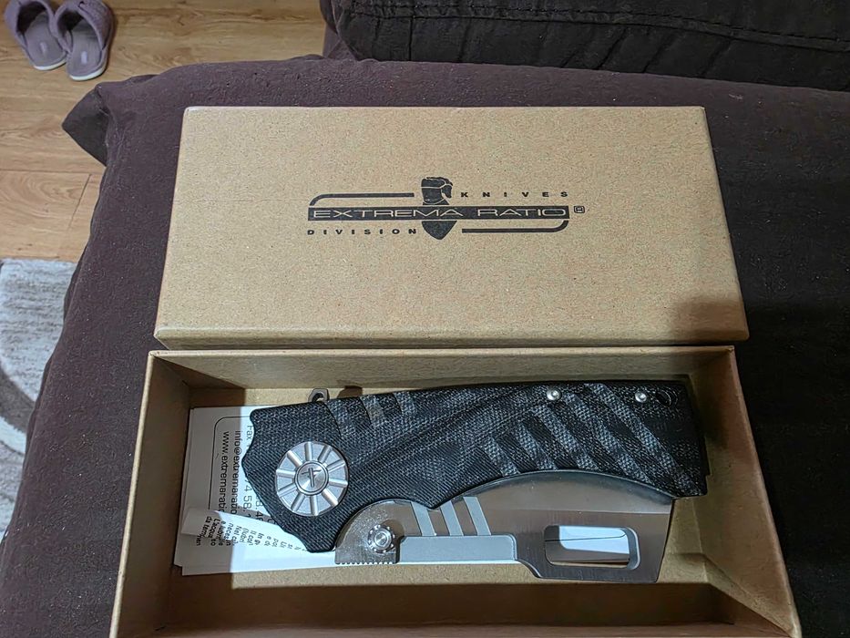 Cutit foldabil outdoor survival Shoozis