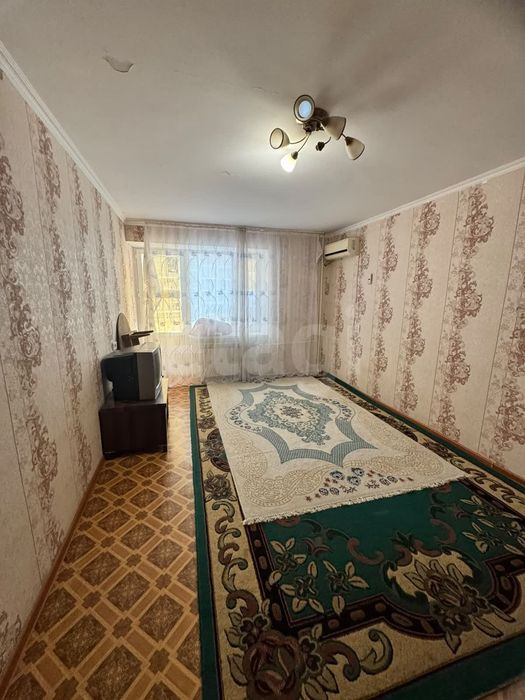 Продам 1 ком квартиру в 8мкр
