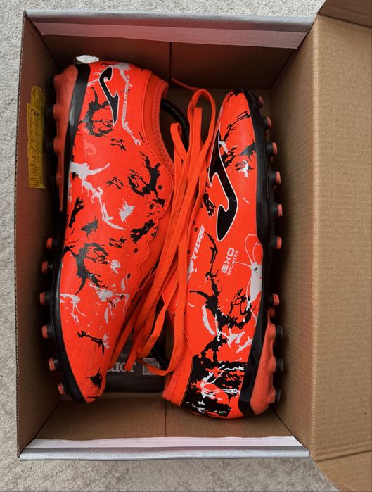 Ghete de fotbal Joma marimea 42