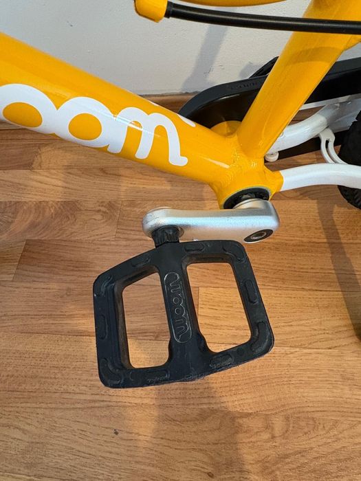 Bicicleta Woom 2 galbena