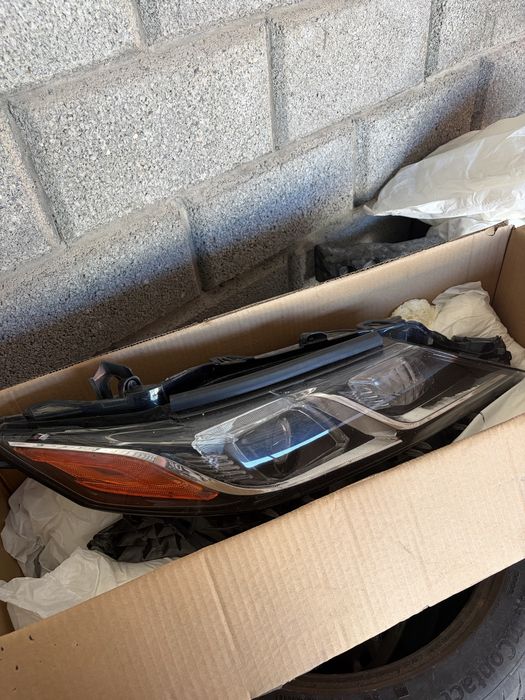 Фары для камри 70