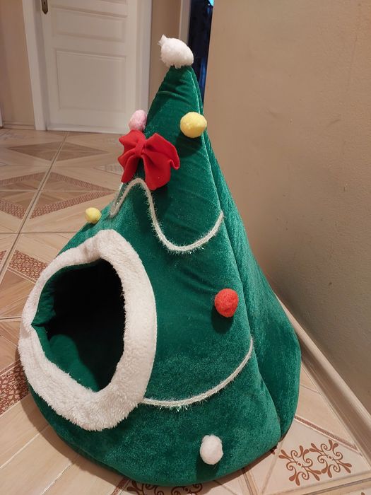 Casuta cuib culcus Craciun pentru pisici si caini