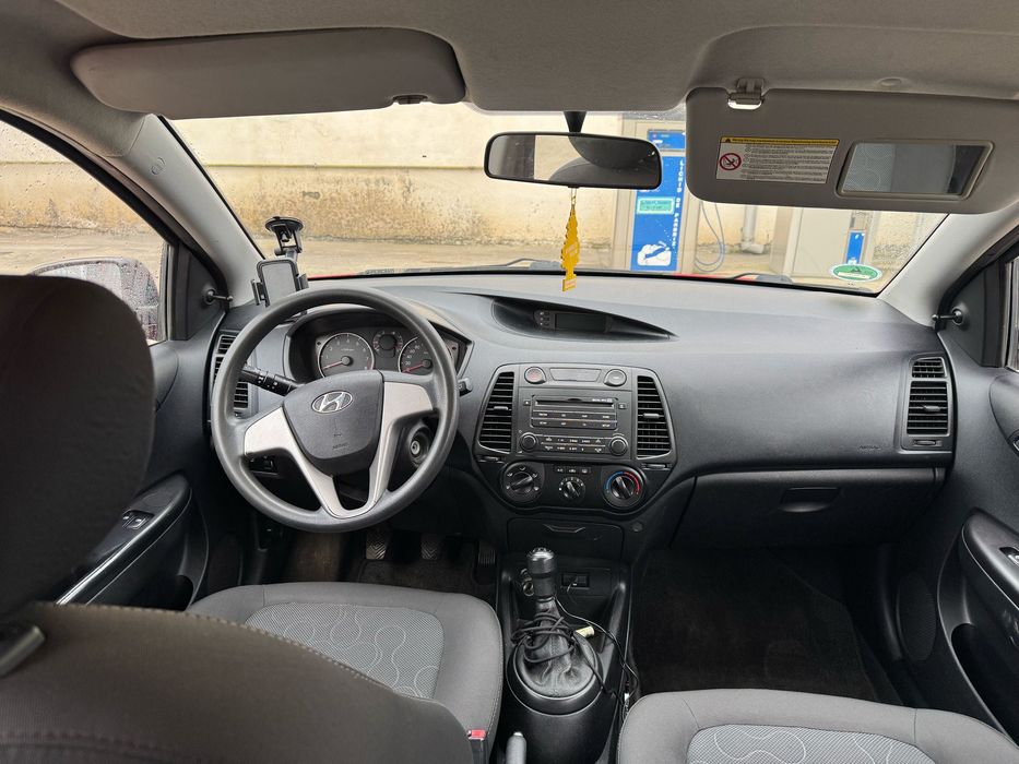 HYUNDAI i20 2009 — imagine 4