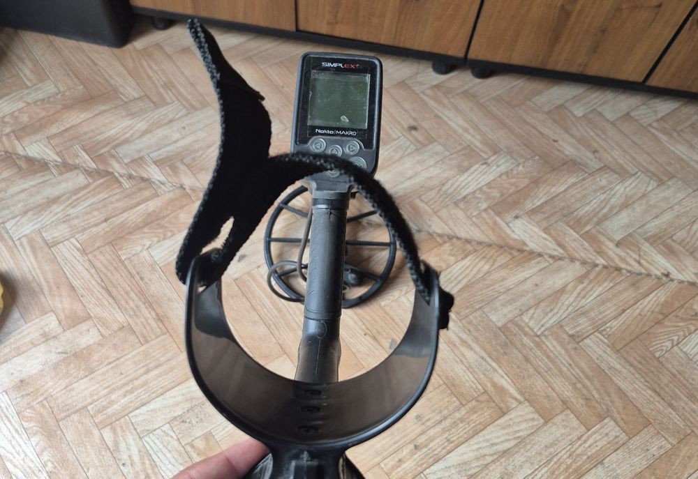 Продам металлоискатель