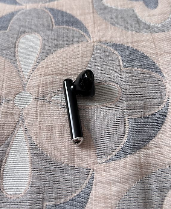 Продам наушники Huawei