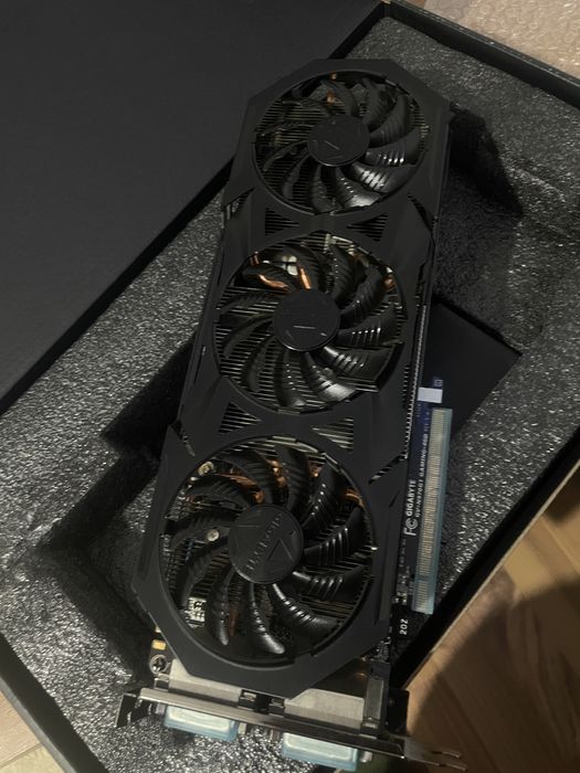 Placă video GEFORCE GTX 970