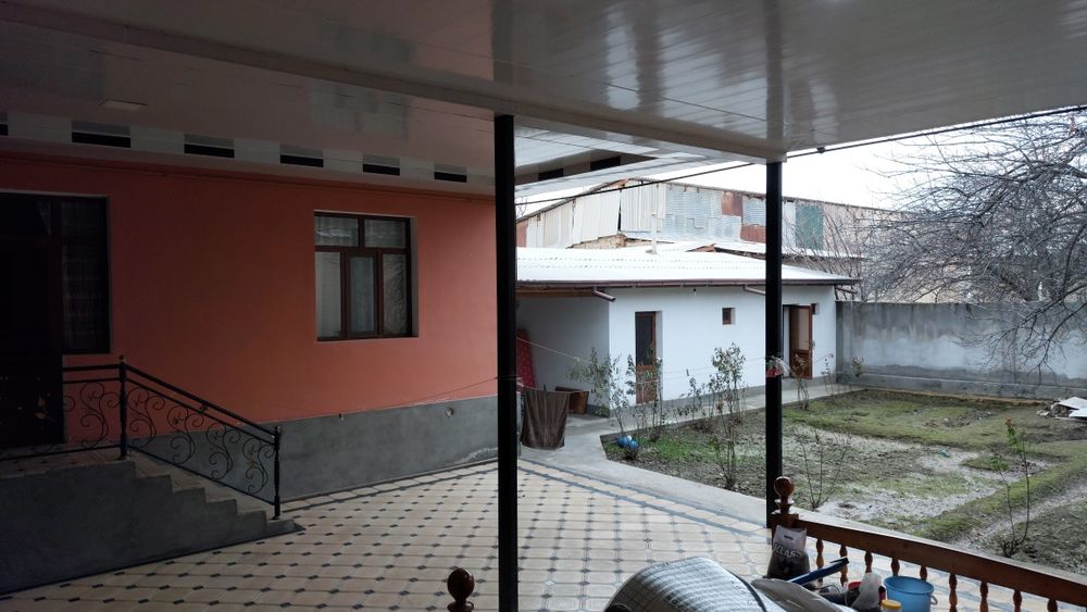 Uy sotiladi. Jizzax shaxar O'ratepalik maxallasi