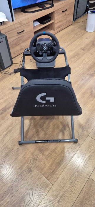 Logitech - G923, PS4/PS5/PC + Shifter Подарък + Playseat Challenge X