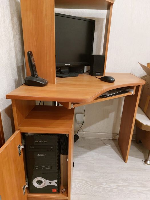 Продам компьютер комплект +стол