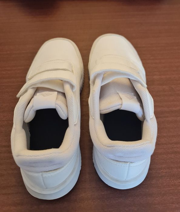 Кроссовки Adidas (оригинал), 35 размер