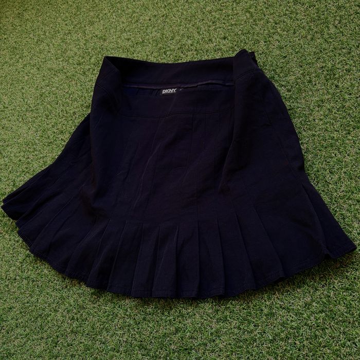 Поли u панталонки RALPH LAUREN, DKNY и други