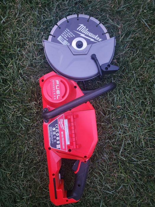 Vând scule profesionale milwaukee