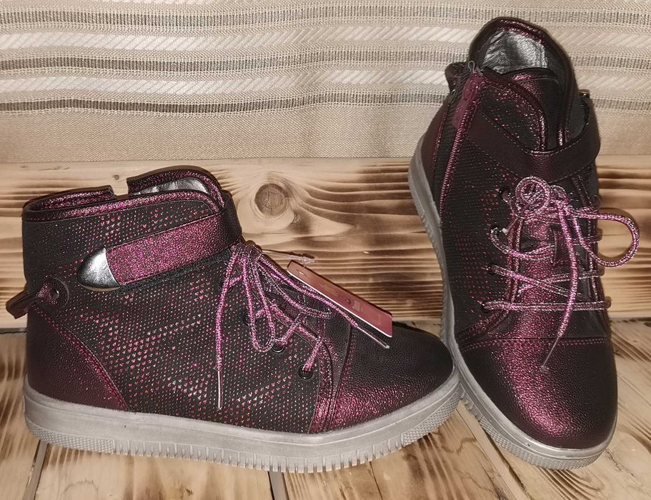 Обувь для девочек. Размеры 33, 35, 37