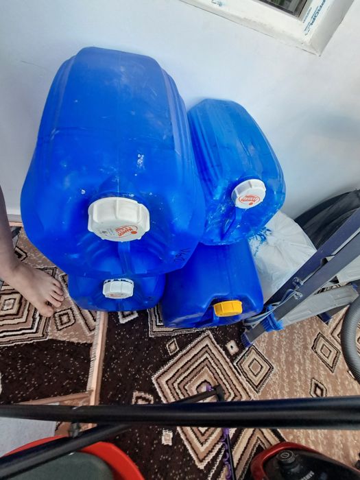 Канистры 23л,30л,10л