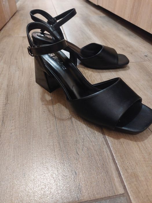 Сандали на ток Tendenz